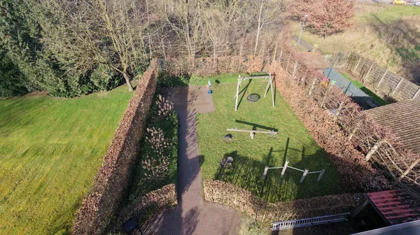 1771321577-tuin 2